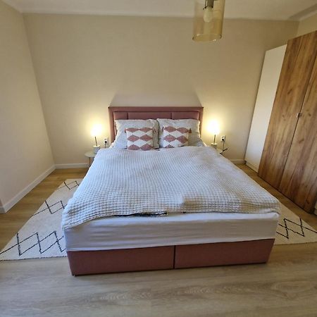 Spišská Nová Ves City Center Apartment - Self Check-In מראה חיצוני תמונה