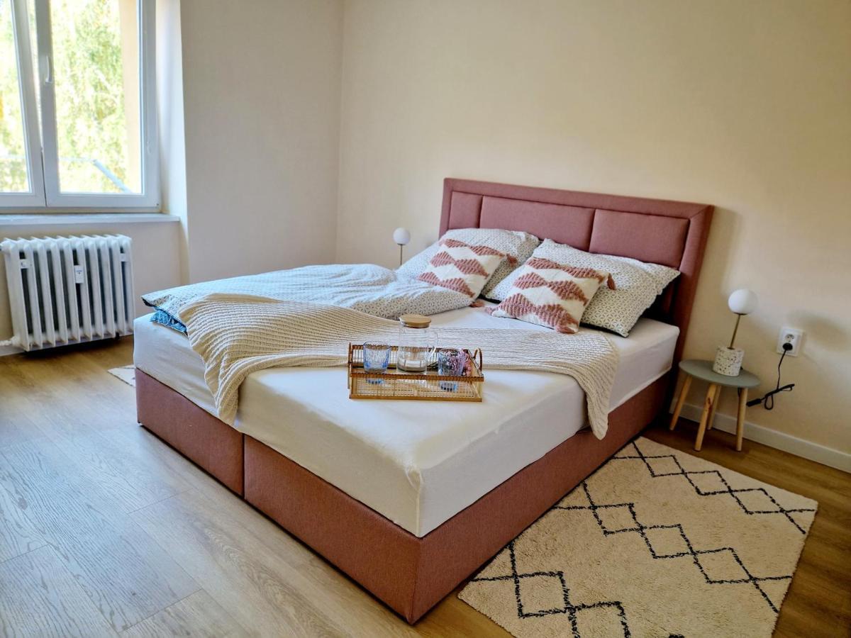 Spišská Nová Ves City Center Apartment - Self Check-In מראה חיצוני תמונה